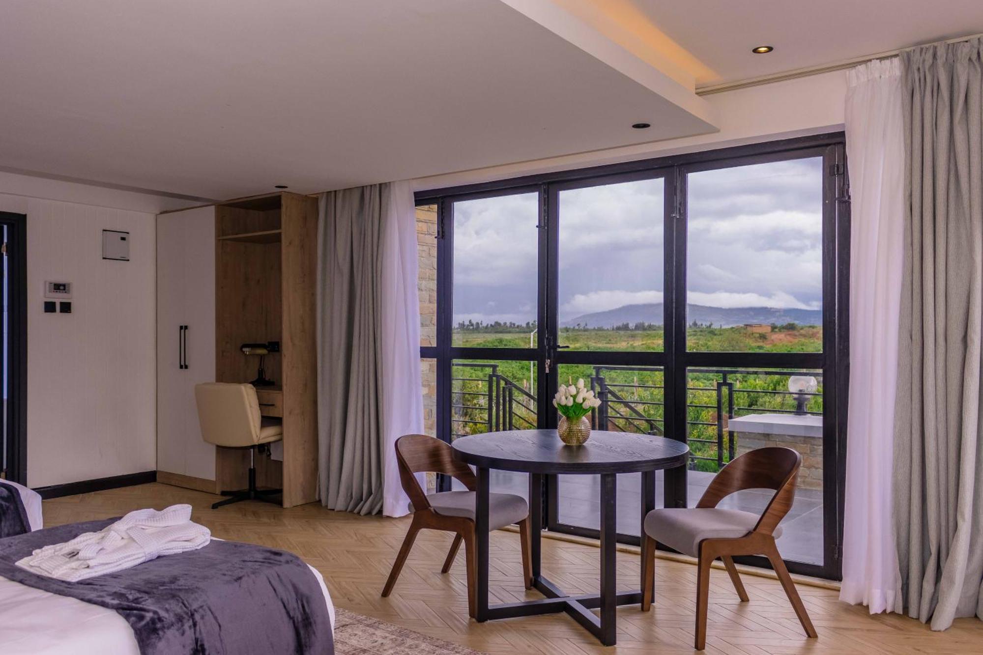 Tufaha Resort Nanyuki Bagian luar foto
